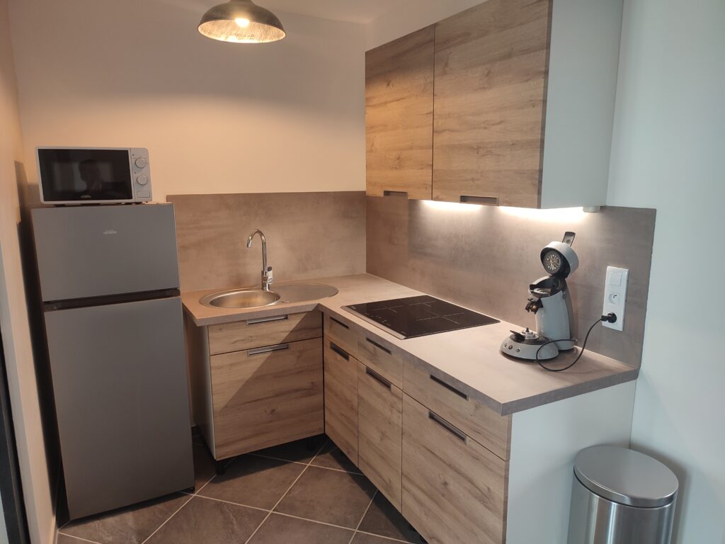 jardin de coubertin kitchen appartement